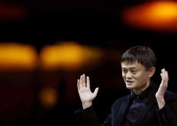 Giới Trẻ Hà Nội Xếp Hàng Đông Nghịt Để Tham Dự Sự Kiện Với Jack Ma