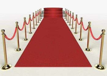 Cho Thuê Cột Inox, Dây Nhung Đỏ Và Thảm Trải Sàn