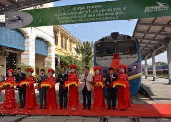 Khai Trương Tàu Chở Hàng Chuyên Tuyến Hải Phòng- Vân Nam