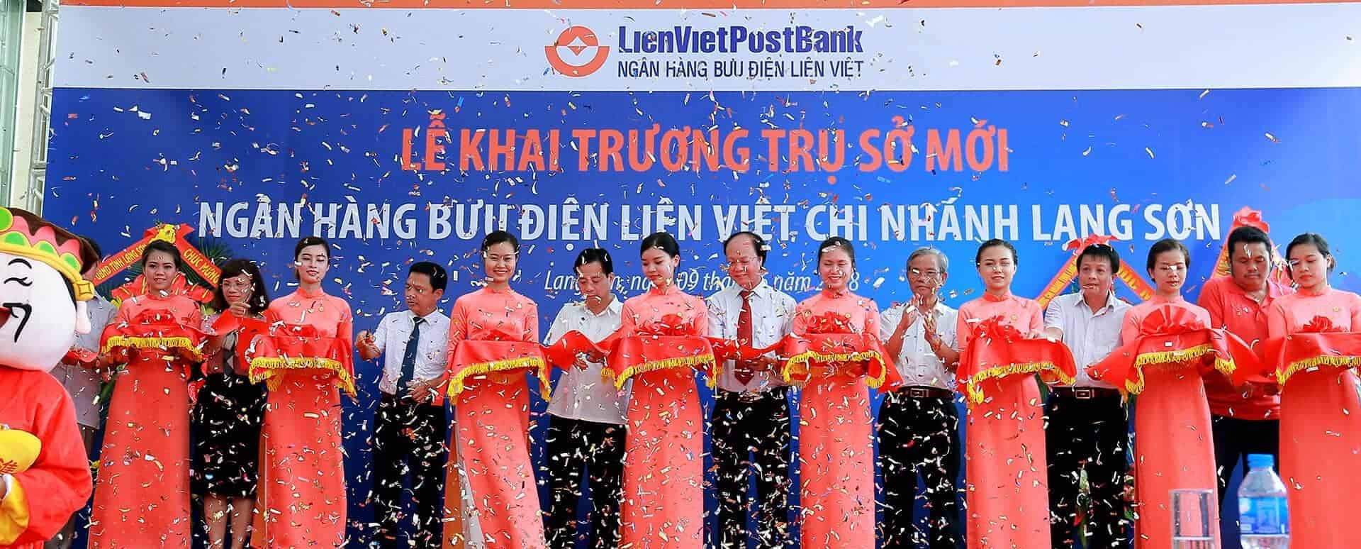 Lễ khai trương trụ sở mới Ngân hàng Bưu Điện Liên việt chi nhánh Lạng Sơn