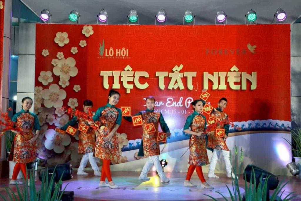 Làm Thế Nào Để Tổ Chức Tiệc Tất Niên Trọn Vẹn Vẹn Ý Nghĩa Nhất?