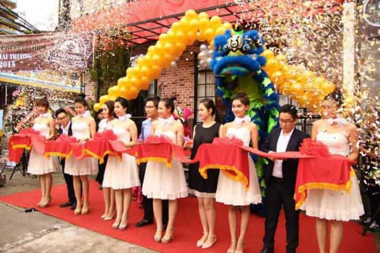 Lên Ý Tưởng Kịch Bản Lễ Khai Trương Nhà Hàng Cụ Thể Cho Doanh Nghiệp