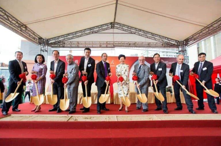 Lý Do Vì Sao Nên Thuê Xẻng Và Mũ Bảo Hộ Trong Lễ Khởi Công Công Trình?