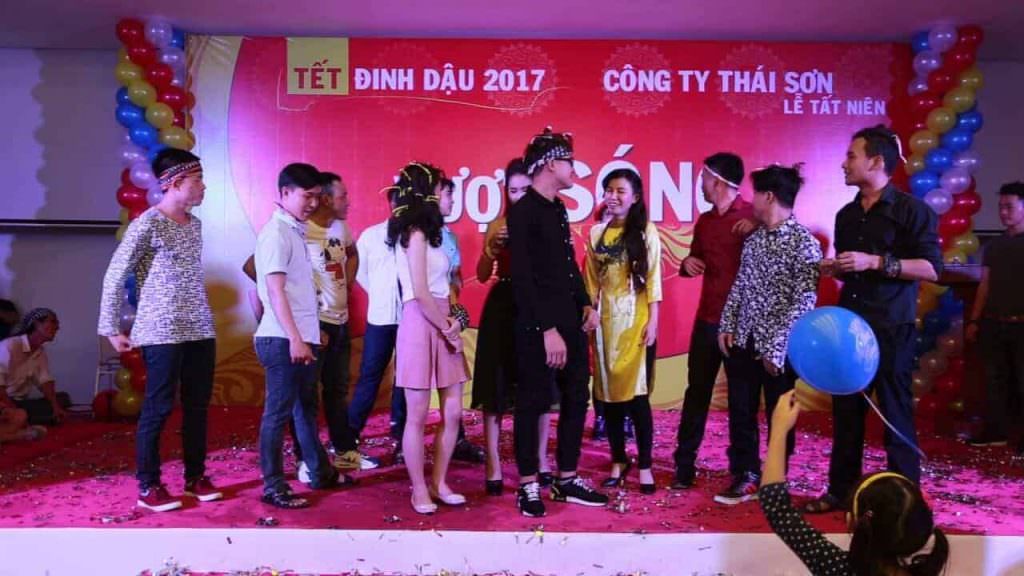 Khó khăn người quản trị gặp phải khi tổ chức tiệc tất niên công ty Khó Khăn Người Quản Trị Gặp Phải Khi Tổ Chức Tiệc Tất Niên Công Ty