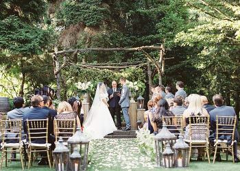 Xu Hướng Tổ Chức Đám Cưới “Siêu Nhỏ” Thời Covid-19