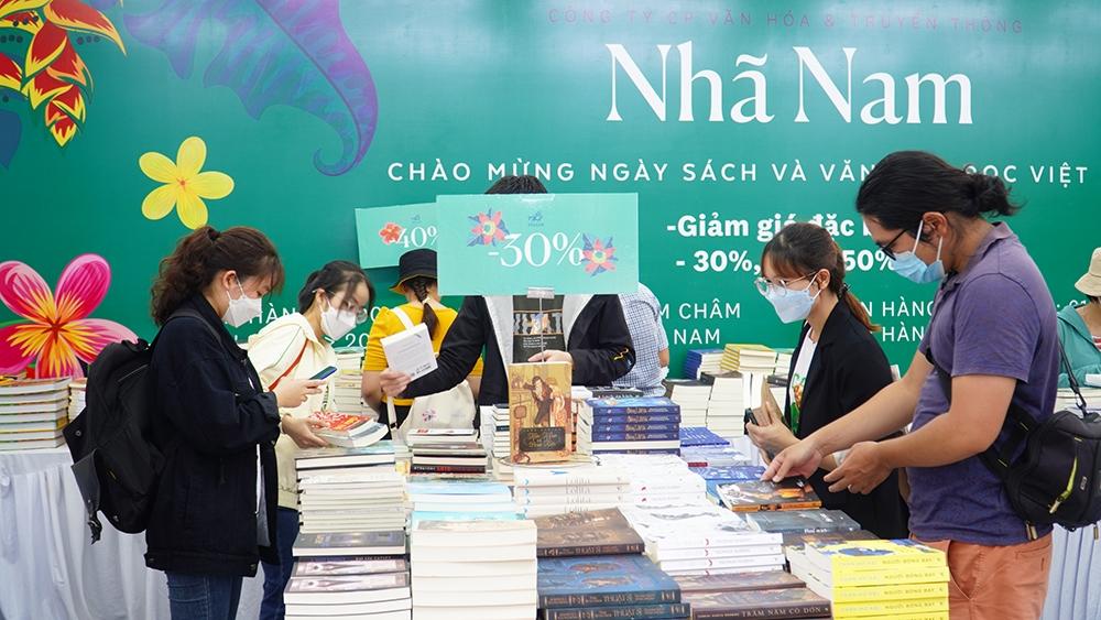 Hội sách chào mừng ngày Sách và Văn hóa đọc Việt Nam lần 2