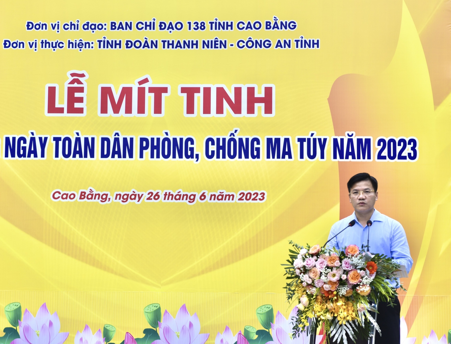 Lễ mít tinh là gì? Cách tổ chức hiệu quả cho một sự kiện Lễ Mít Tinh Là Gì?
